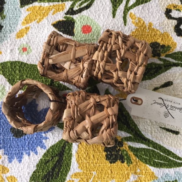 Hearth & Hand | 4 Pack Woven Napkin Rings - Picture 4 of 5